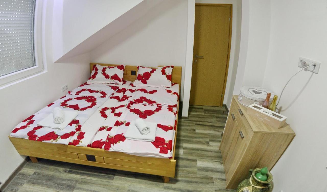 Pansion Neretva Motel คอนยิค ภายนอก รูปภาพ
