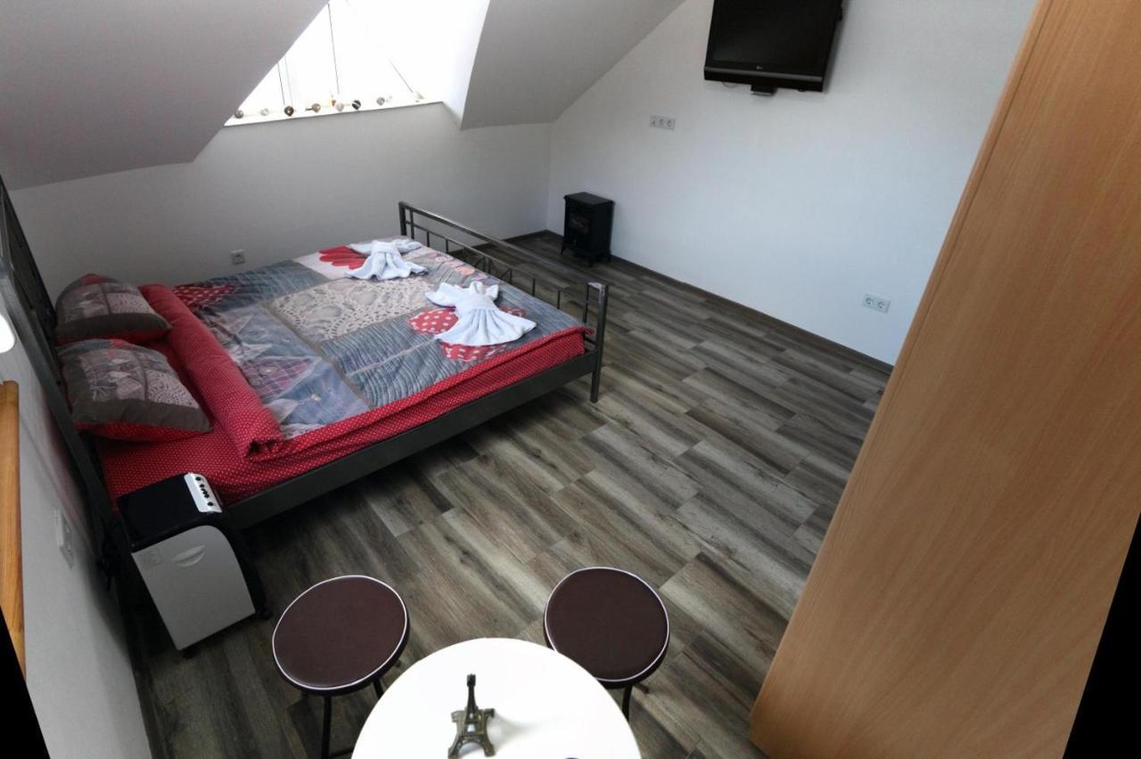 Pansion Neretva Motel คอนยิค ภายนอก รูปภาพ